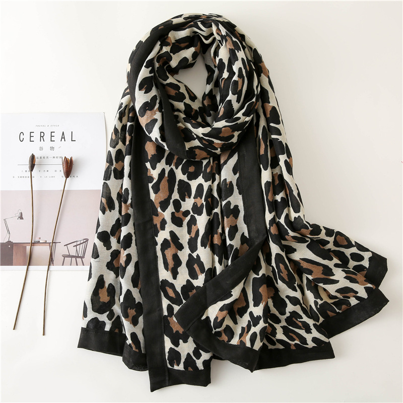 European and American Leopard Print Scarf Women's Winter Korean Style Scarf Warm Scarf Travel Sunscreen Large Shawl Silk Scarf Spring and Autumn