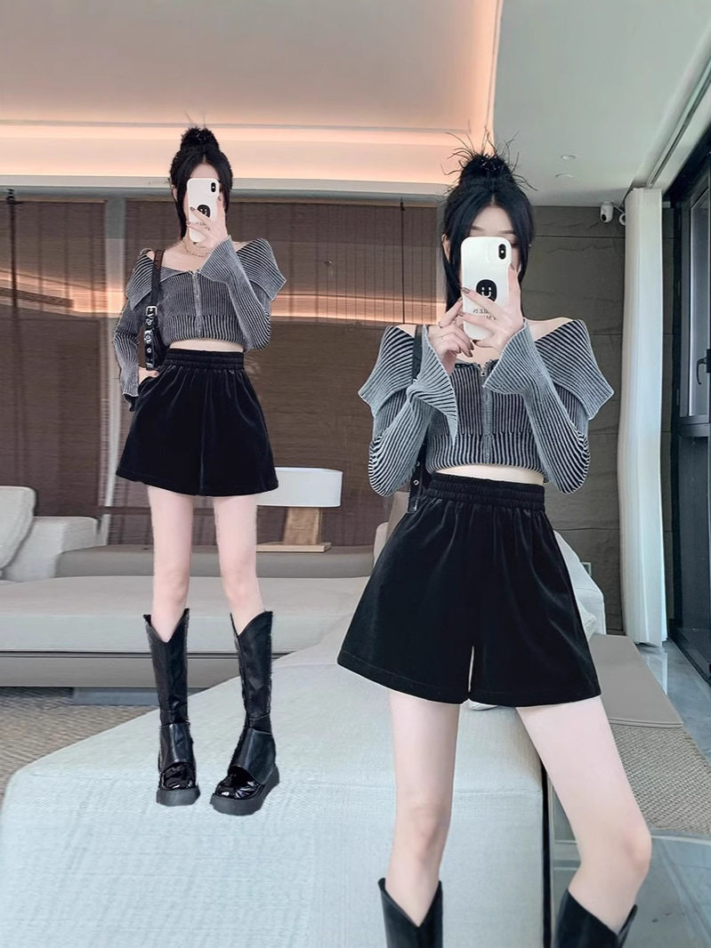 Loose Waist Velvet Black Shorts Women's Outer Wear Thickened Pants 2024 Early Autumn New Loose Wide Leg A- Shoe Pants