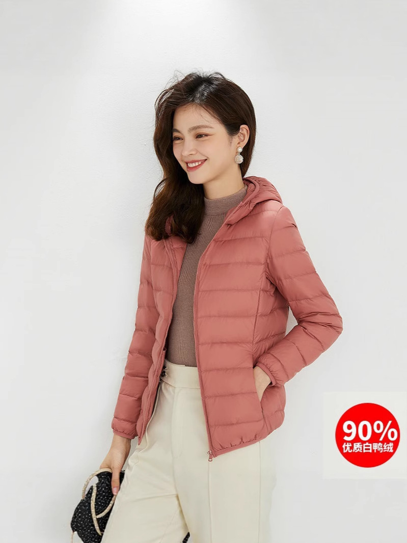 Picture of 90 down down Jacket Women's Hooded Lightweight Short Large Size Lightweight Western Style White Duck down Jacket Pinghu down Jacket Wholesale