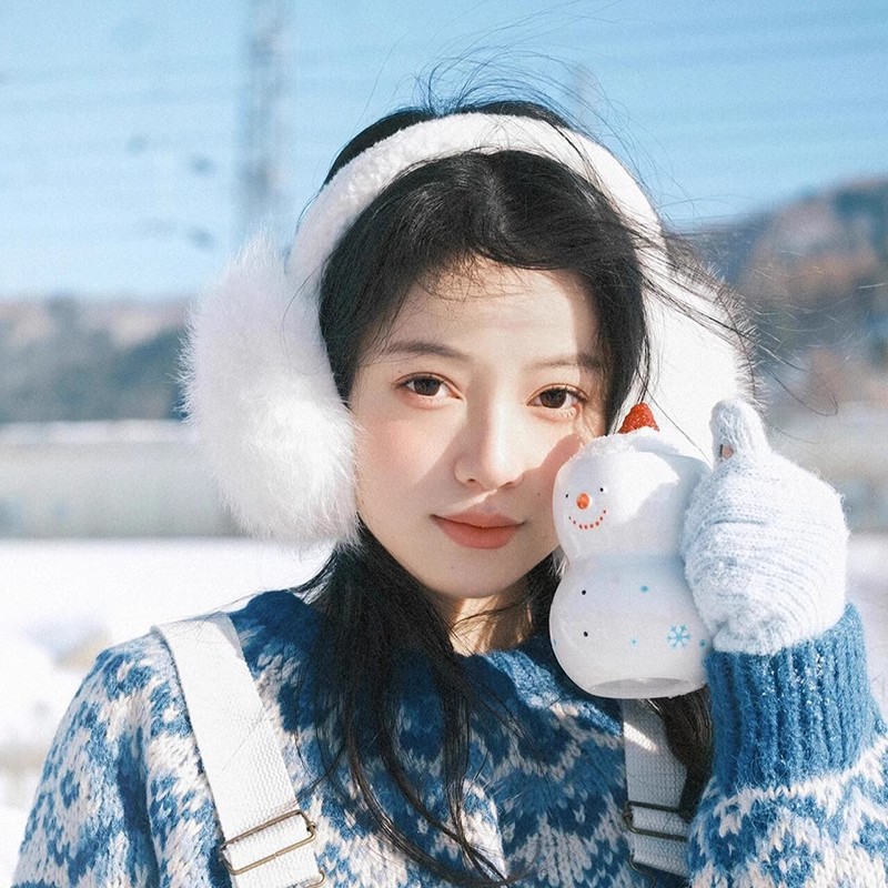 Picture of Northeast Tourism Plush Earmuffs Women's Winter Cute White Warm Anti-freeze Warm Ear Cover Ear Cover All-match Ear Cover