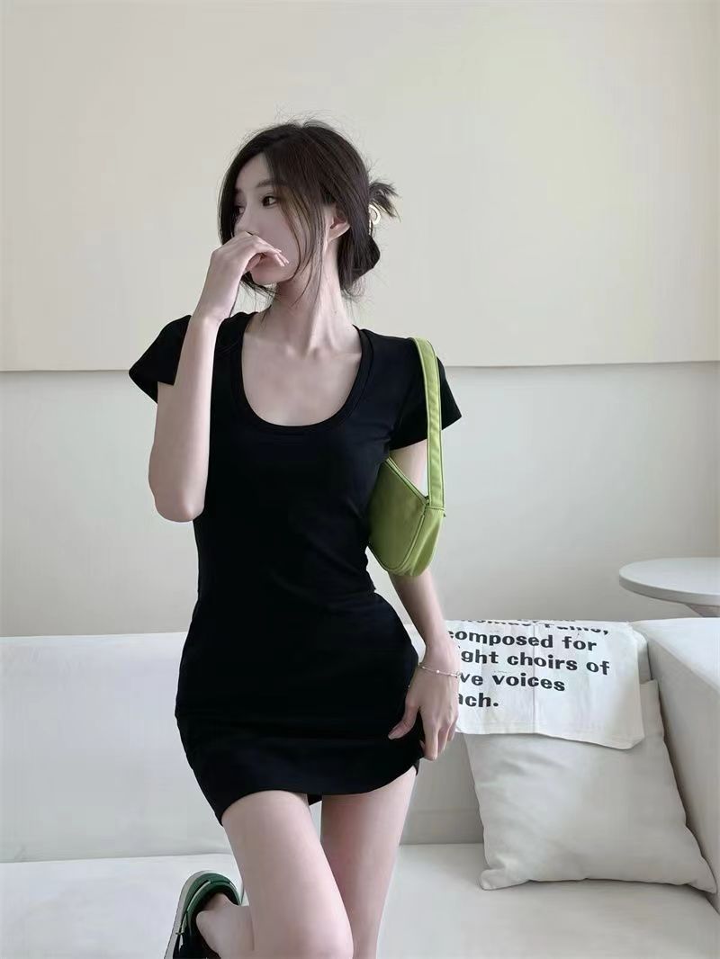 Picture of Casual and Versatile Short-Sleeved Elegant Short Skirt Slimming Skirt New Summer Tight Elastic French Hip-Hugging Dress for Women