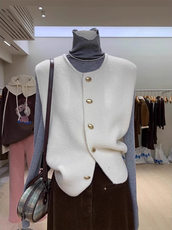 Solid Color High-grade Metal Buckle Vest Stacked Knitted Round Neck Cardigan Short Coat Elegant Women's Soft Waxy