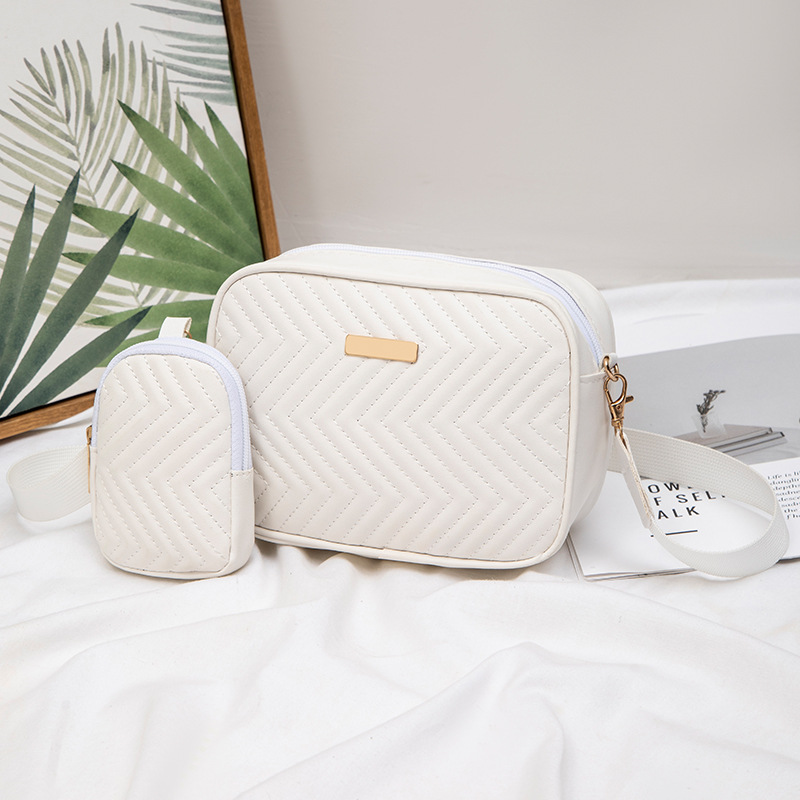Picture of Ladies Bags Cross-border Fashion Women's Bag Distinctive Embroidered Small Square Bag Wide Shoulder Strap with Mini Coin Purse Batch