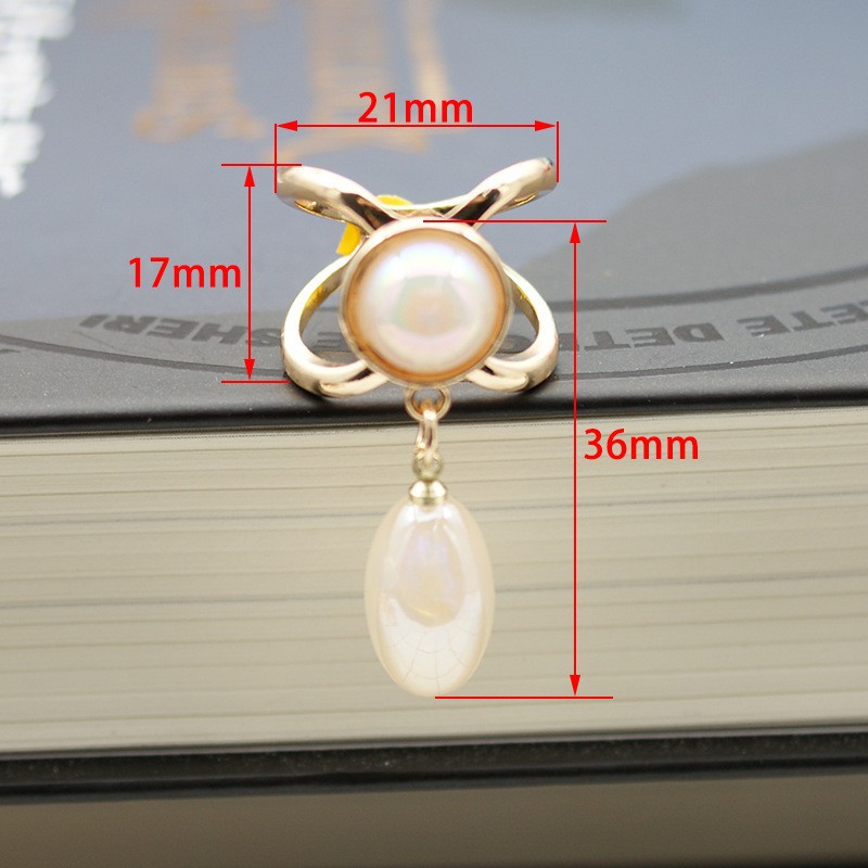 Picture of South Korea multi-functional scarf buckle high-grade Pearl fashion new Camellia windbreaker belt buckle high-end jewelry wholesale
