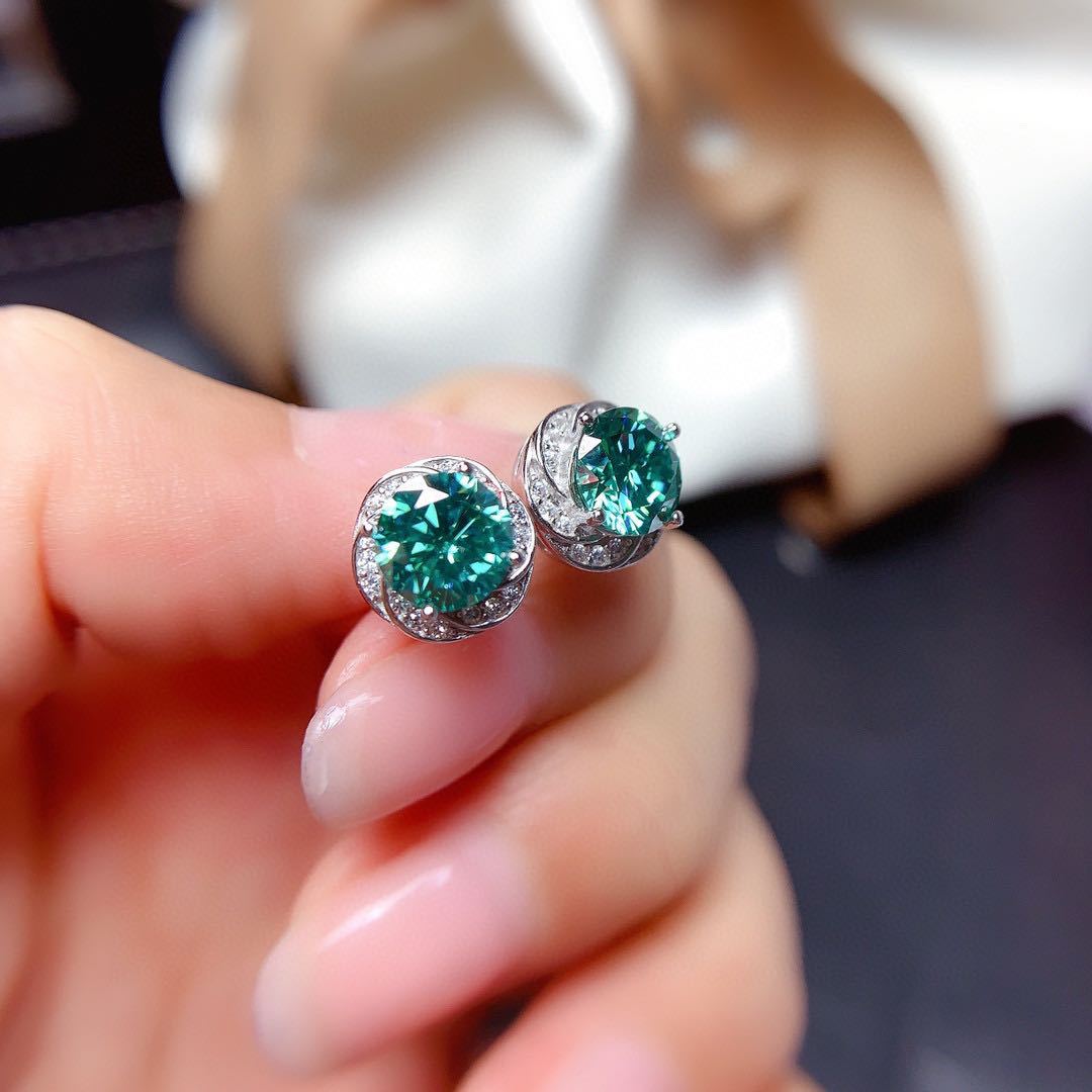 Picture of Shake Voice Live Drainage Welfare Pt950 High Carbon Diamond Imitation Maldives Blue Green Mosan Diamond Earrings Women