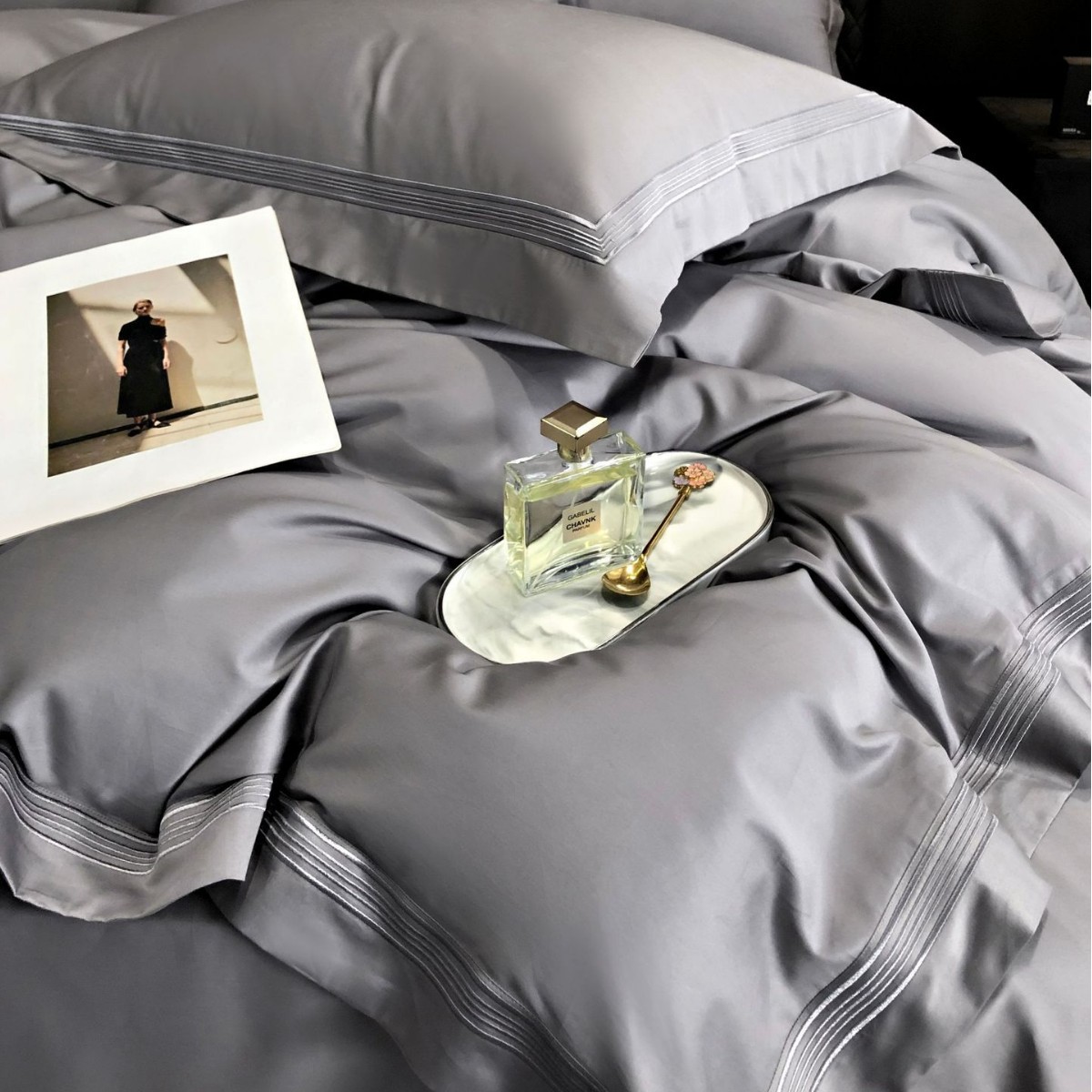 Picture of Class A 140 Xinjiang long staple cotton four-piece cotton bed sheet quilt cover simple embroidery light luxury four seasons