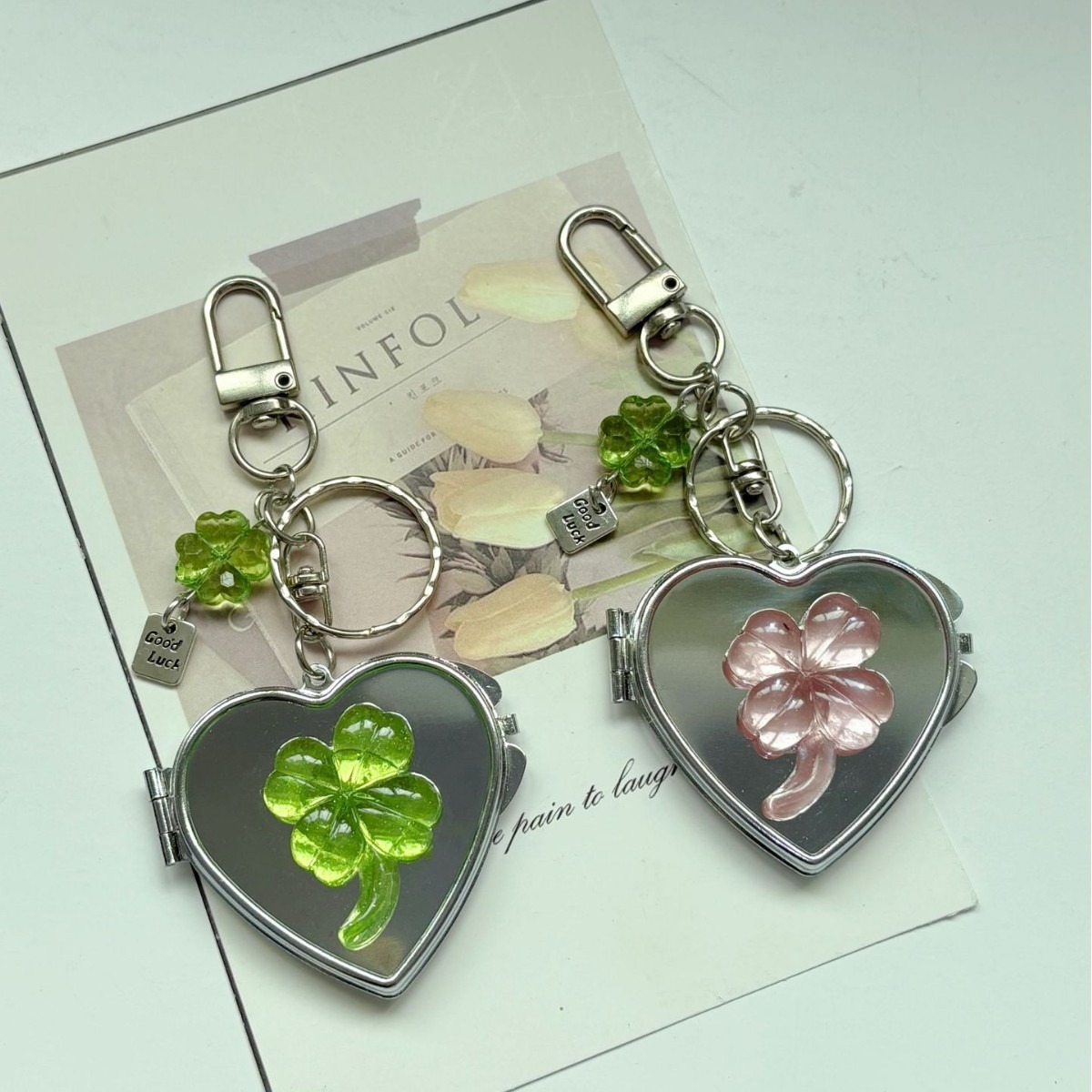 Korean Ins Lucky Good Luck Four-Leaf Clover Heart Makeup Mirror Keychain Bag Pendant High-End Pendant