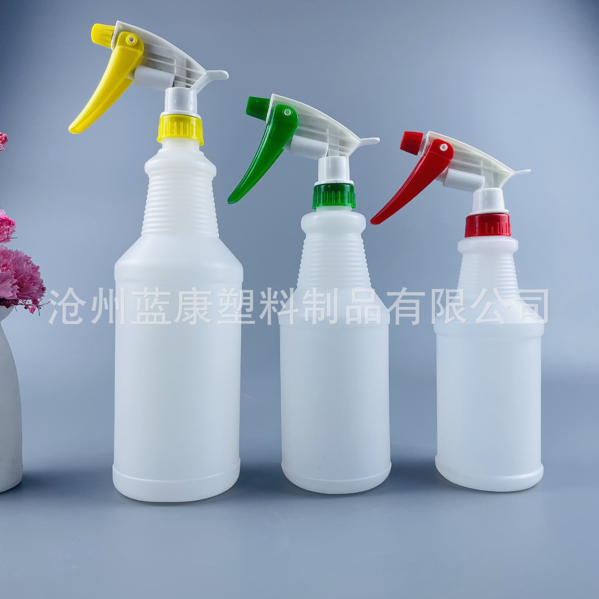 in stock 500ml 600ml 1000ml plastic bottle watering can cleaner head water white spray bottle oil