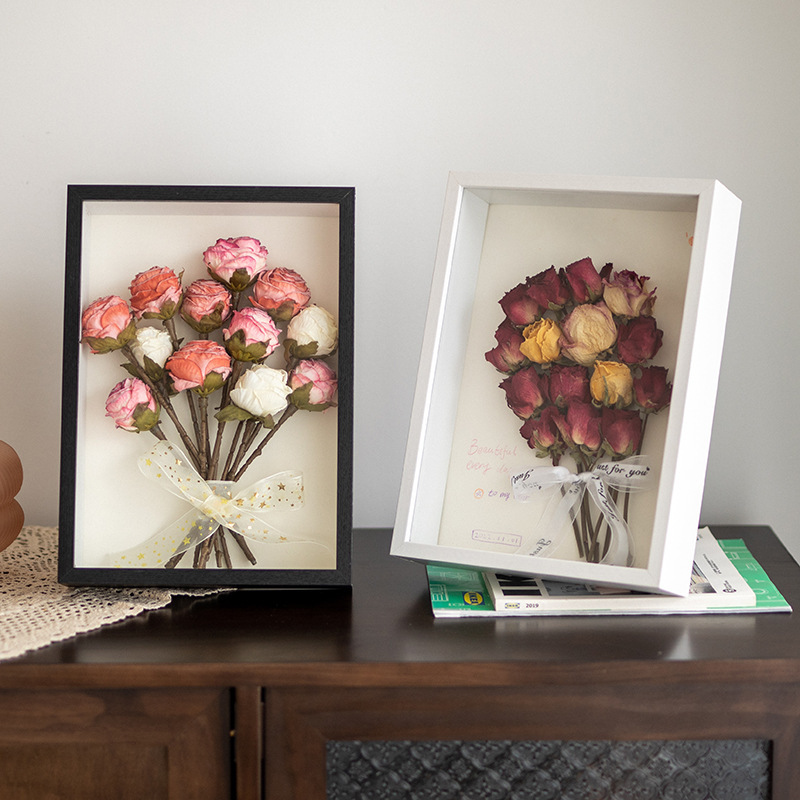 Picture of Dried flower photo frame wholesale handmade diy Three-Dimensional Hollow specimen frame 8 inch 7 inch insect clay model table picture frame