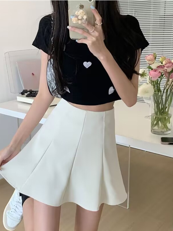 2024 Summer New Arrival Skirt Women's High Waist Umbrella Skirt Black Slim-fit College Style Small A- line Skirt