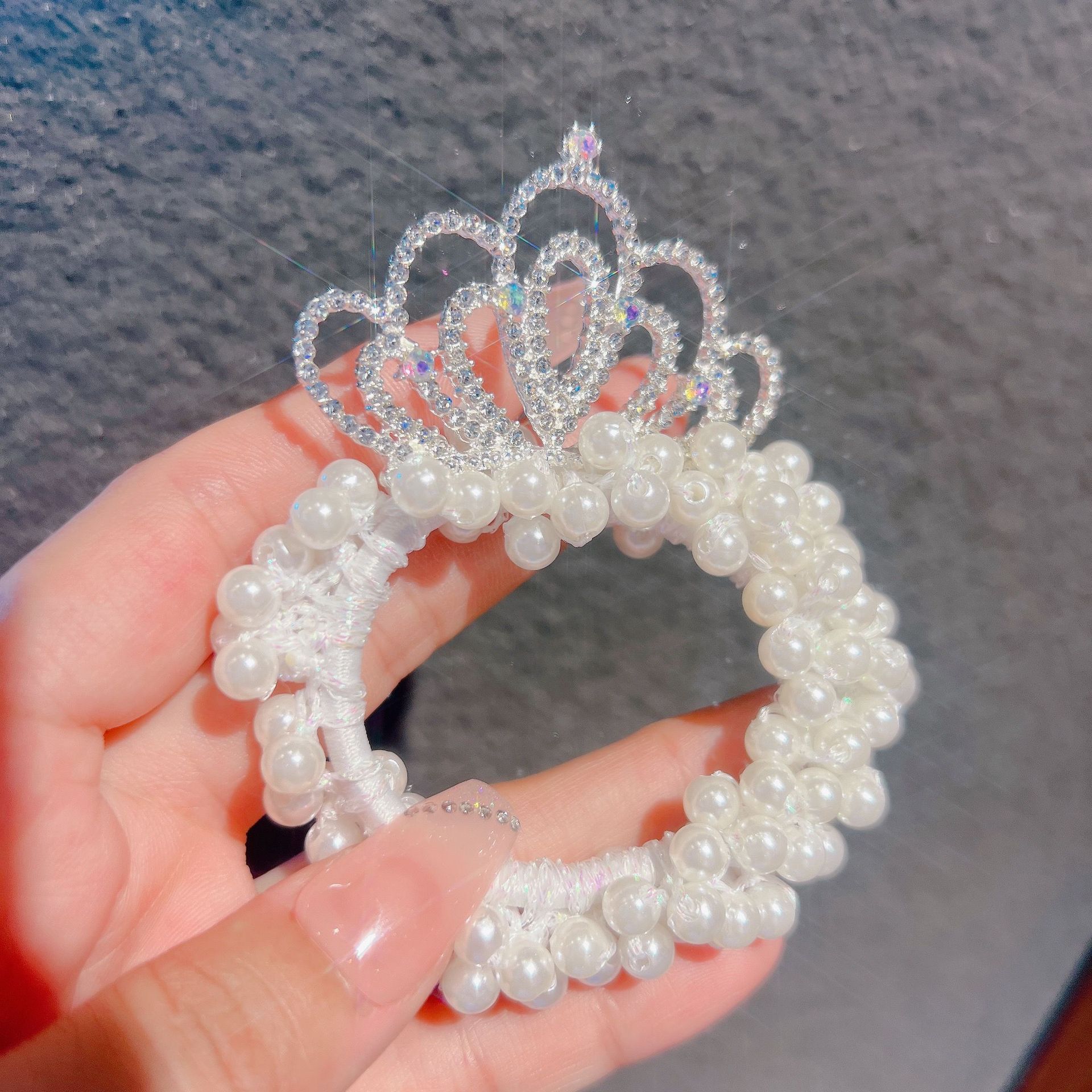 Picture of Crown headdress children's little princess headband 2023 Korean style new bead flower little girl hair tie balls