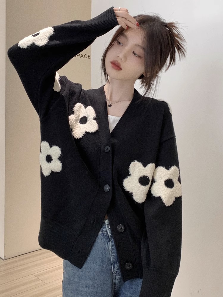 Picture of Spring and Autumn 2024 New European women's clothing loose outer wear knitted cardigan European Station coat women's sweater