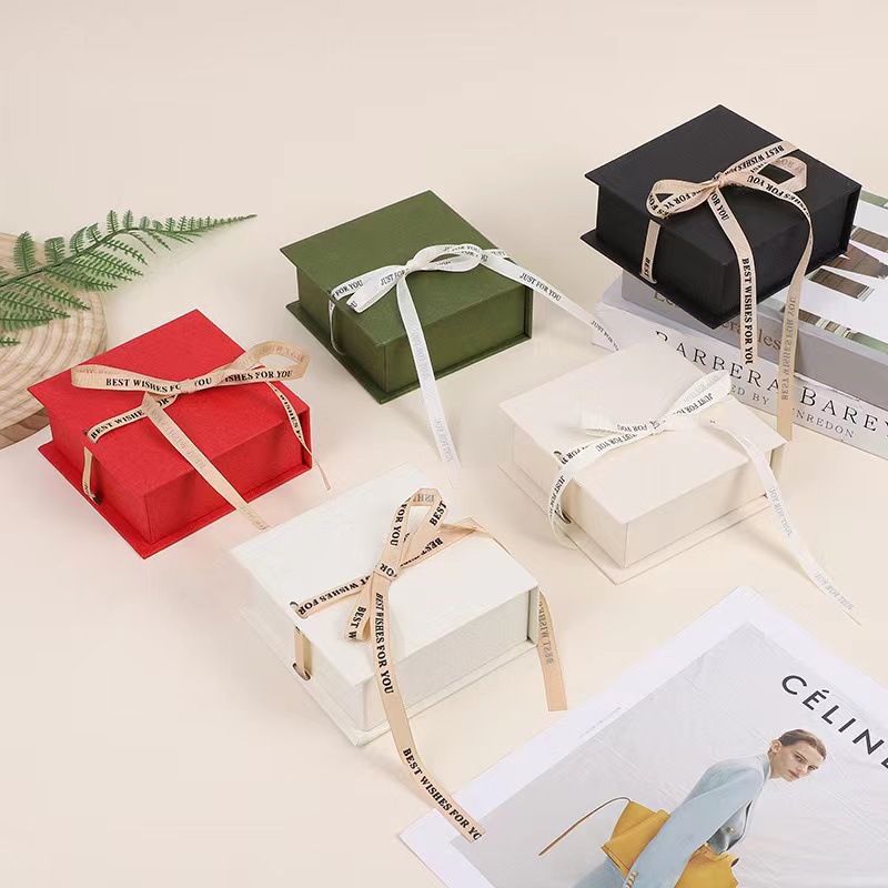 Jewelry Box Packaging Box Ring Necklace Book-shaped Flip Box Jewelry Storage Box High-end Flip Gift Box