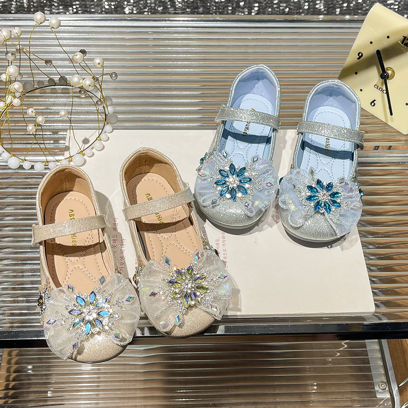 Picture of Girls Crystal Shoes 2025 Spring New Children Fashion Velcro Flat Shoes Baby Rhinestone Soft-soled Princess Shoes