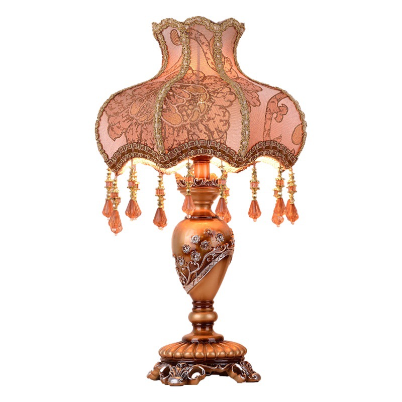 Wholesale European Table Lamp Bedroom Bedside Table Lamp Warm and Romantic Home Creative Table Lamp Wedding Dimmable