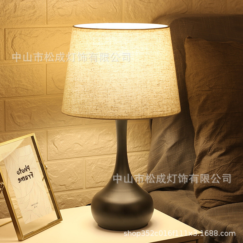 Scandinavian Table Lamp Bedroom Bedside Lamp Modern Simple Dimmable Touch Sensor Lamp Three-Color Adjustable Three-Color Dimming Lamp