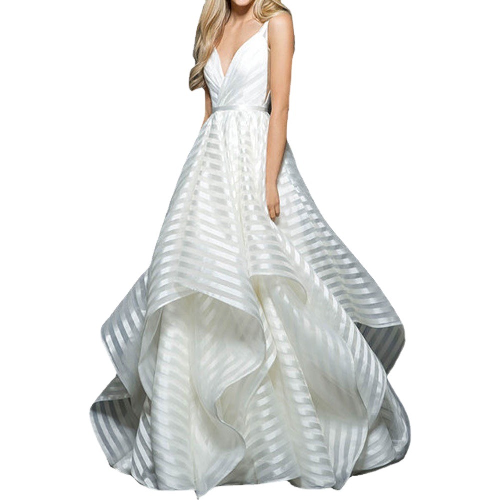 2025 New Backless Lace Mid-Waist Small Tail Beautiful Accessible Luxury White Small Fresh Simple Wedding Dress