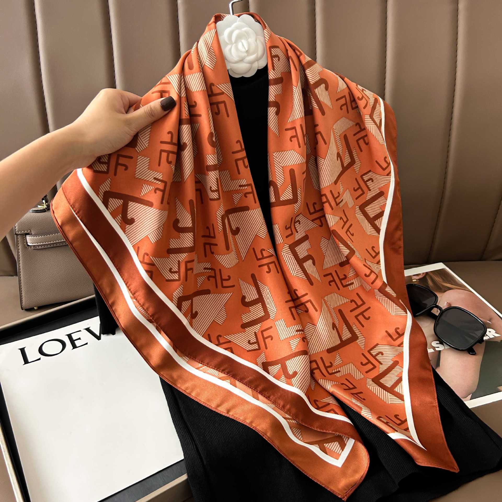 Picture of New 90cm Large Square Silk Elegant High-grade Decorative Shawl Women's Silk Scarf Fashion All-match Professional Scarf