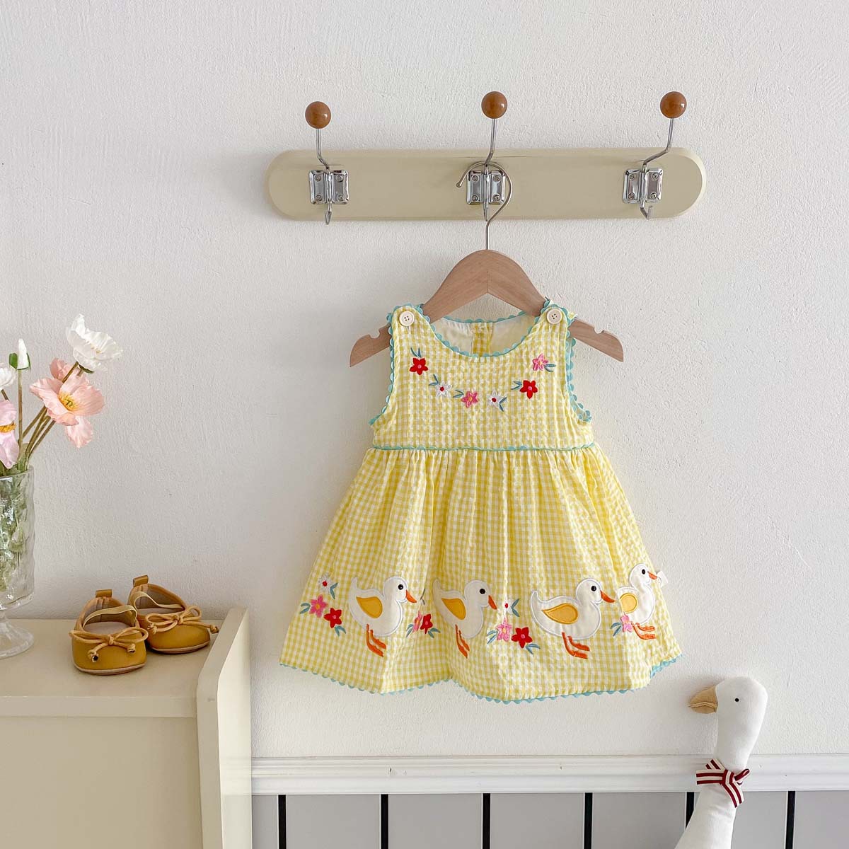 Picture of Children's Wear Girl's Summer dress Cute Cartoon Duck Vic Skirt Baby's Western Style Embroidered Princess Paid Dress