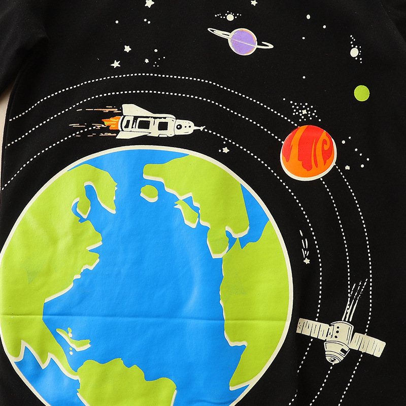 Picture of Cross-border Supply Boys' New Children's Autumn Long-sleeved T-shirt Cartoon Space Fluorescent Printed Base Top