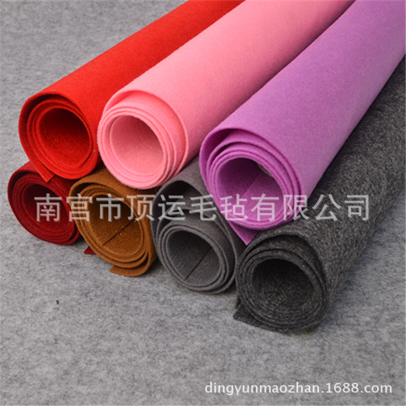 Direct Selling Felt Handmade Non-Woven DIY Material Package Kindergarten Smiley Display Board Message Board Photo Background Wall