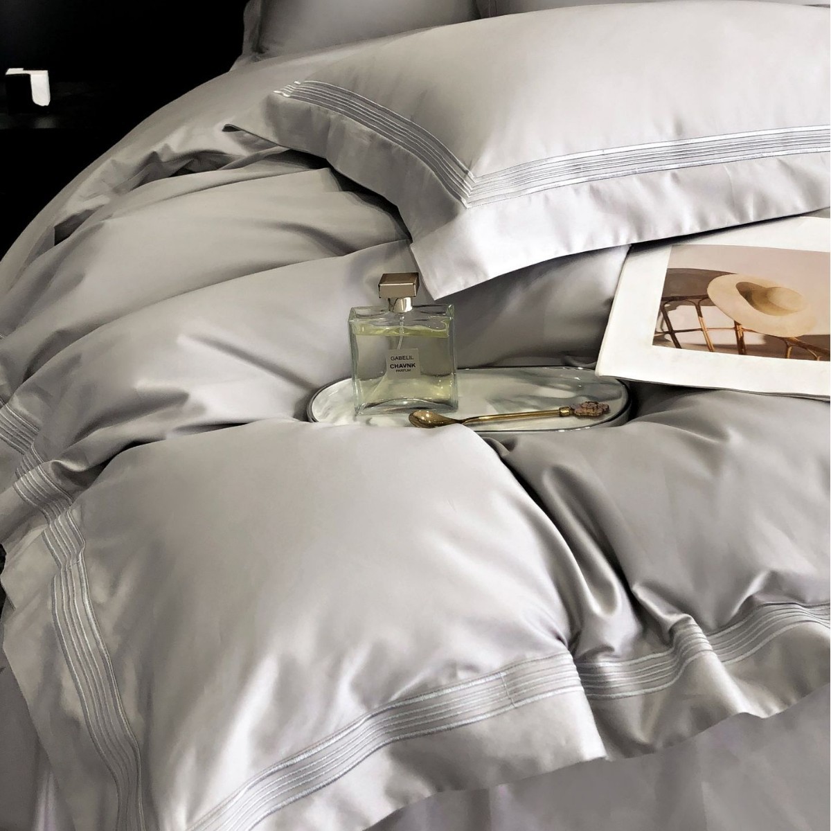 Picture of Class A 140 Xinjiang long staple cotton four-piece cotton bed sheet quilt cover simple embroidery light luxury four seasons