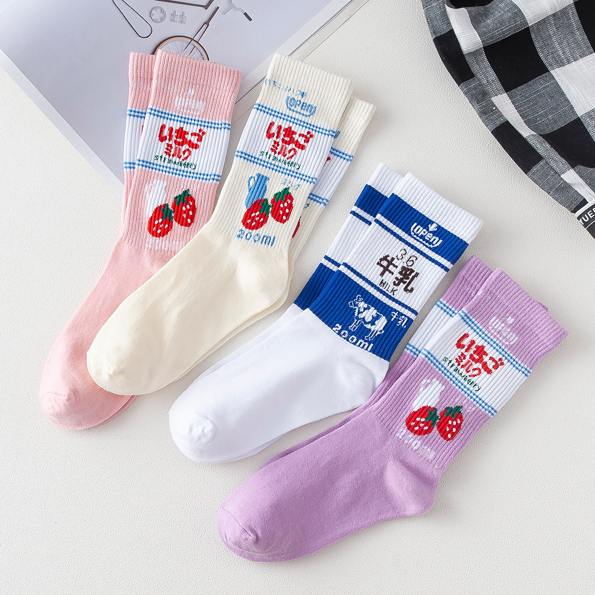 New mid-calf length socks South Korea Harajuku ulzzang casual cotton socks milk strawberry cute college style sports ins fashion