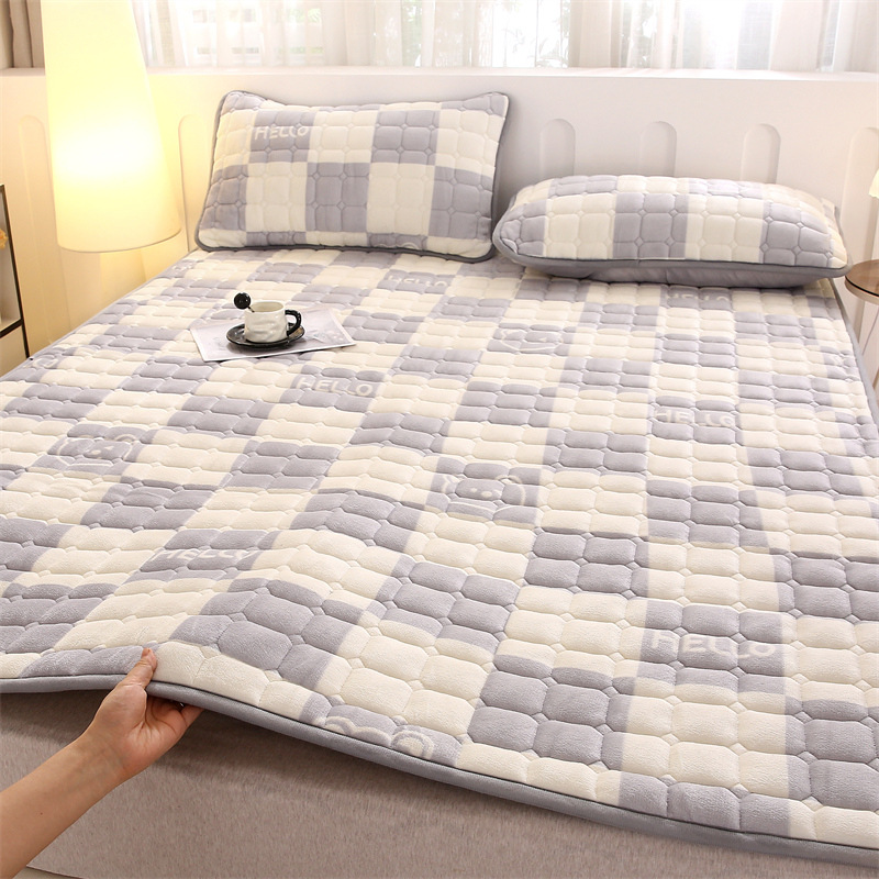 Picture of Milk velvet mattress cushion single student dormitory mattress cushion blanket winter plus velvet mattress double wholesale