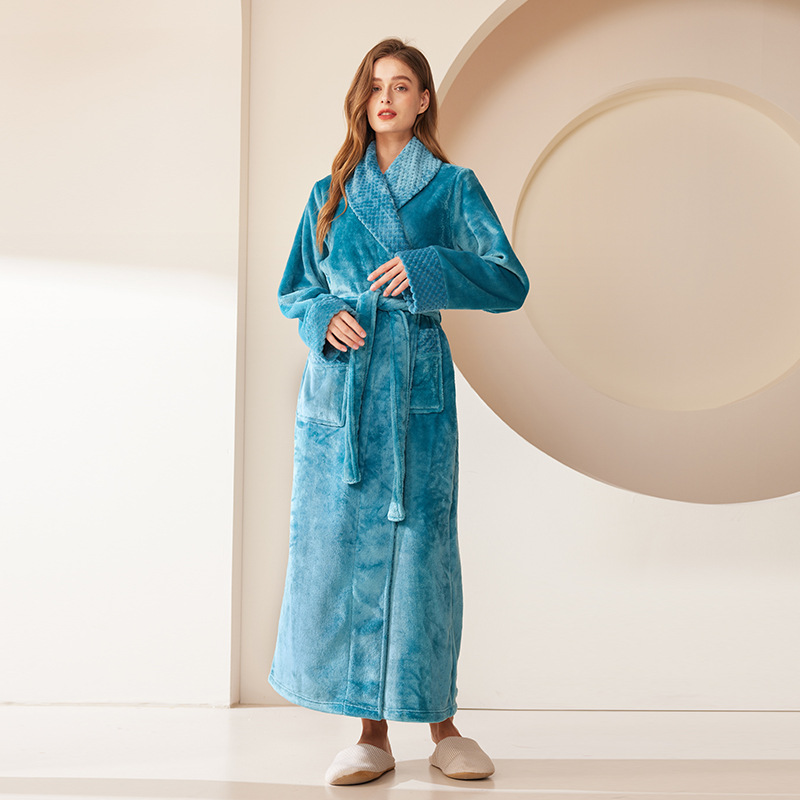 Picture of Splicing Technology Plus Fat Large Size Loose Flannel Couple Nightgown Men and Women Coral Velvet Bathrobe Bathrobe Autumn and Winter