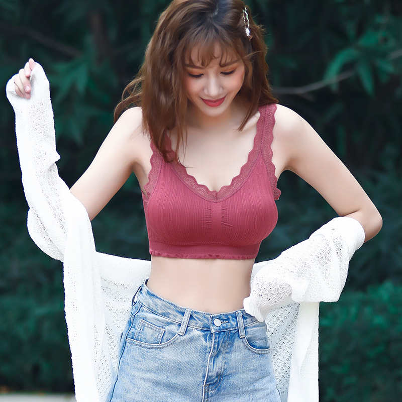 Picture of 2025 New Seamless Beautiful Back Wrap Bra Strapless Sexy Lace Underwear Anti-Exposure Sports Vest