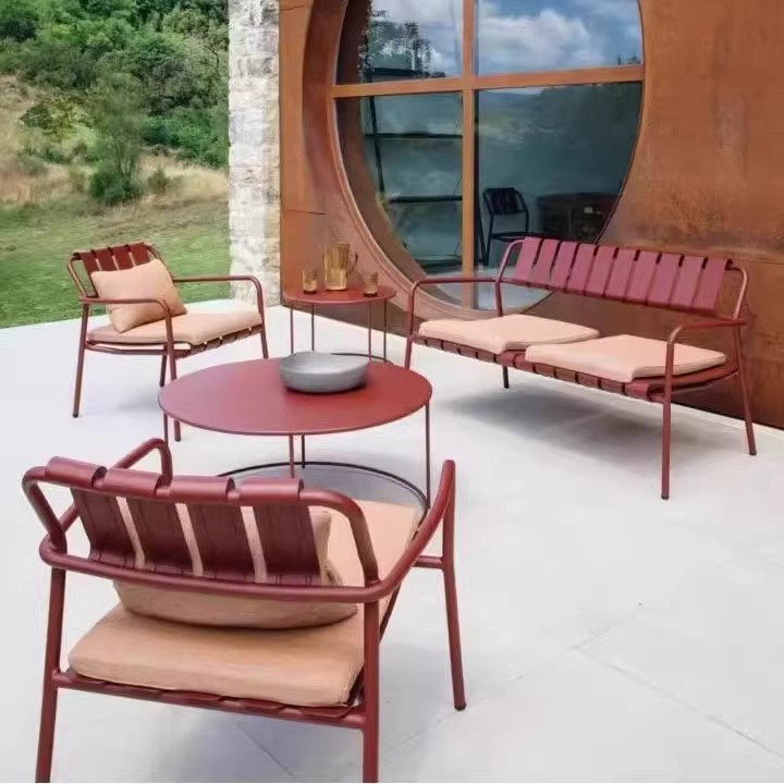 Outdoor negotiation tables and chairs, modern courtyard balconies, Internet celebrity dining tables and chairs, open-air outdoor milk tea shops, cafes, and leisure chairs