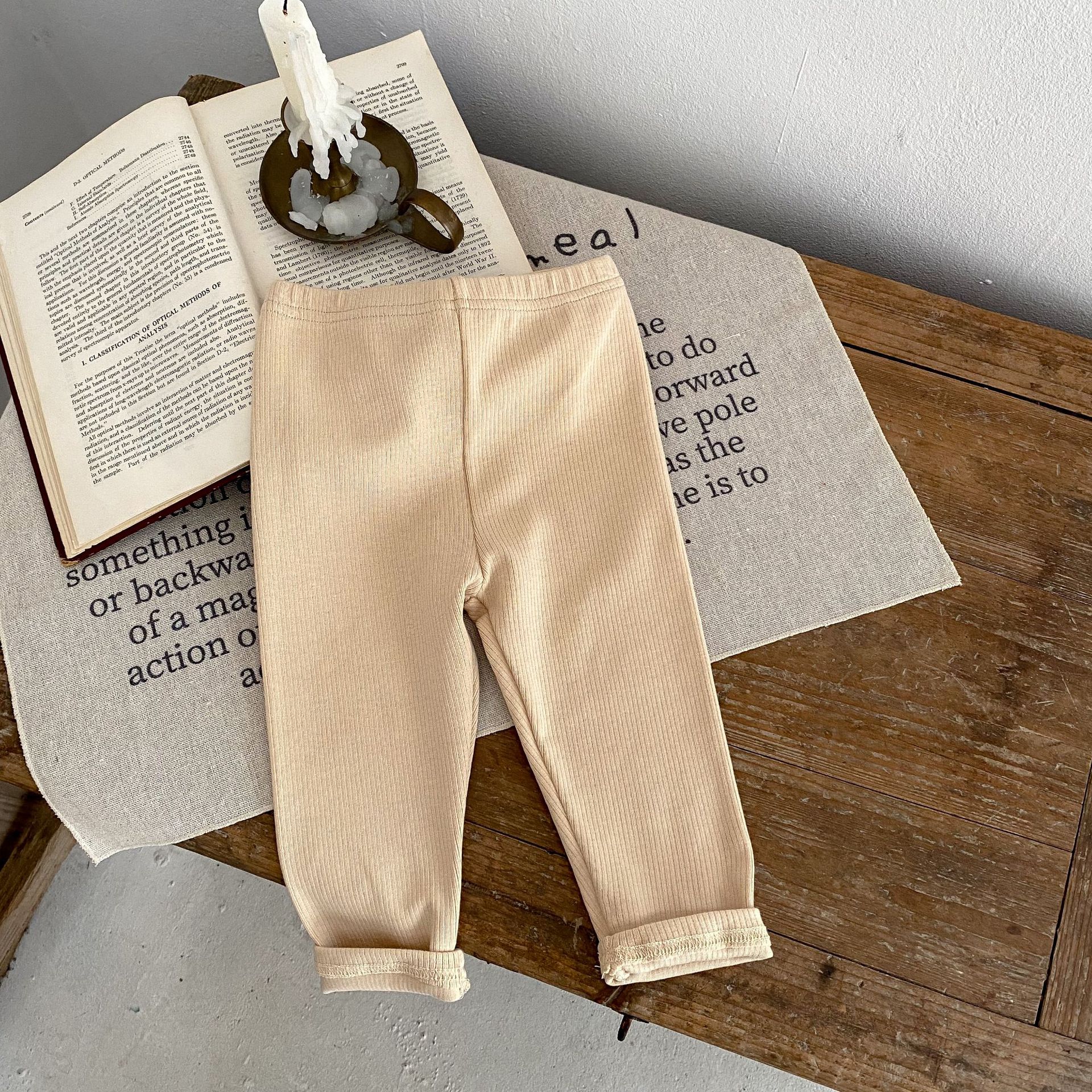 Picture of Ins 2025 New Autumn Clothing for Infants, Boys and Girls, Solid Color Pattern Threaded Versatile Cotton Mid-Waist Leggings