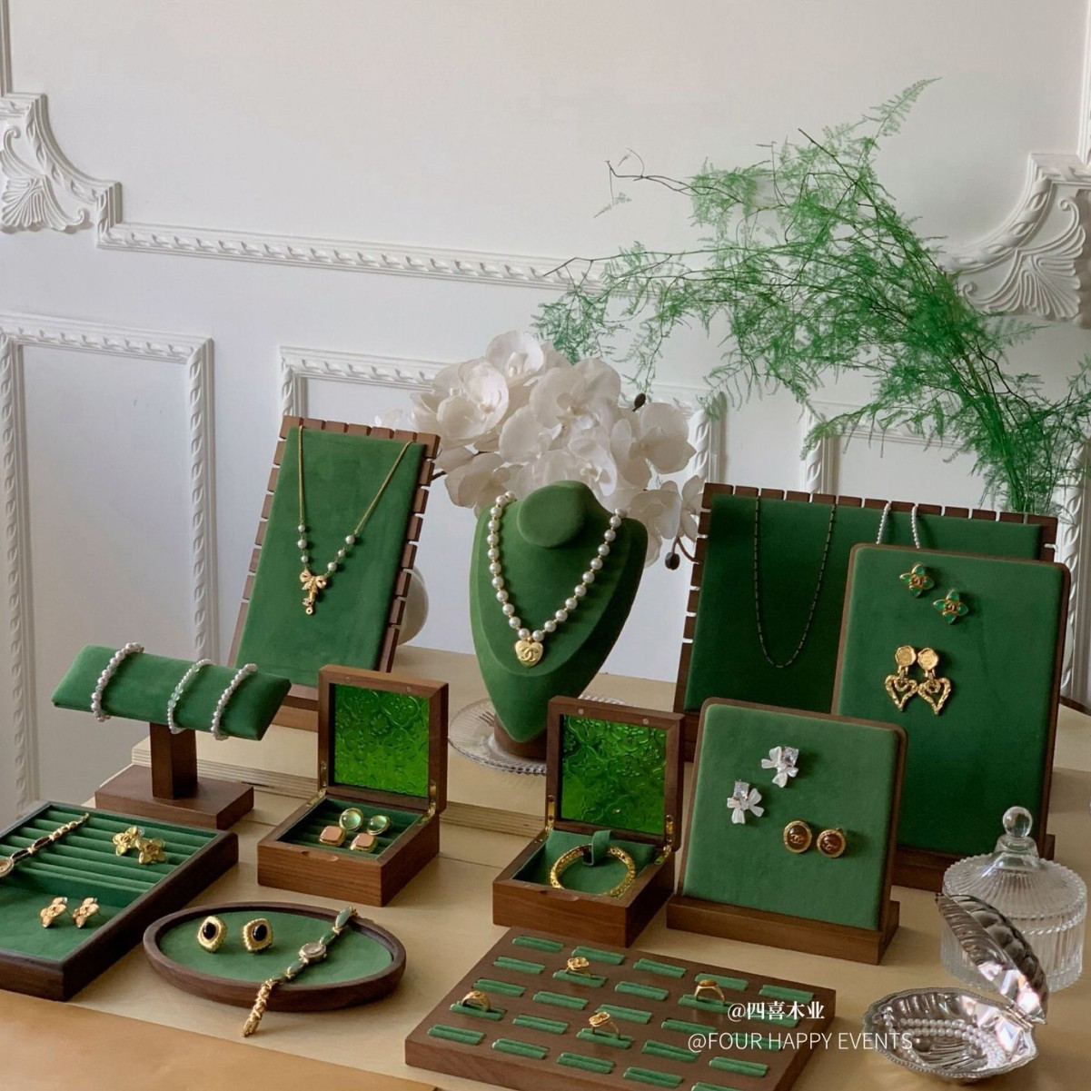 Wooden Necklace Display Stand Pendant Mold Jewelry Rack Human Table Model Neck Jewelry Display Special Shelf Shooting