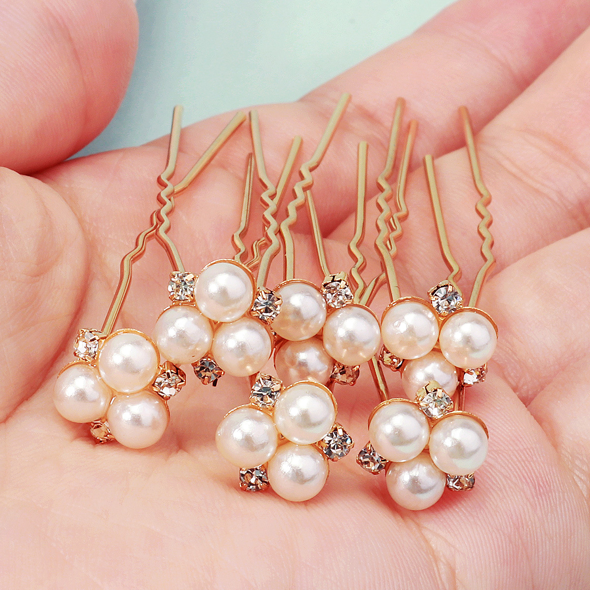 Picture of Wedding accessories wholesale European and American simple new bridal hairpin pearl rhinestone pin wedding dress accessories