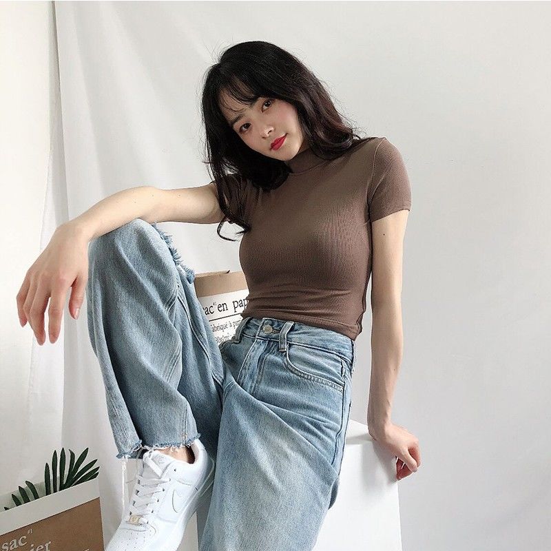 Picture of European and American style hot girl fashion tight turtleneck short sleeve bottoming shirt Women's inner wear slim high waist short T-shirt top