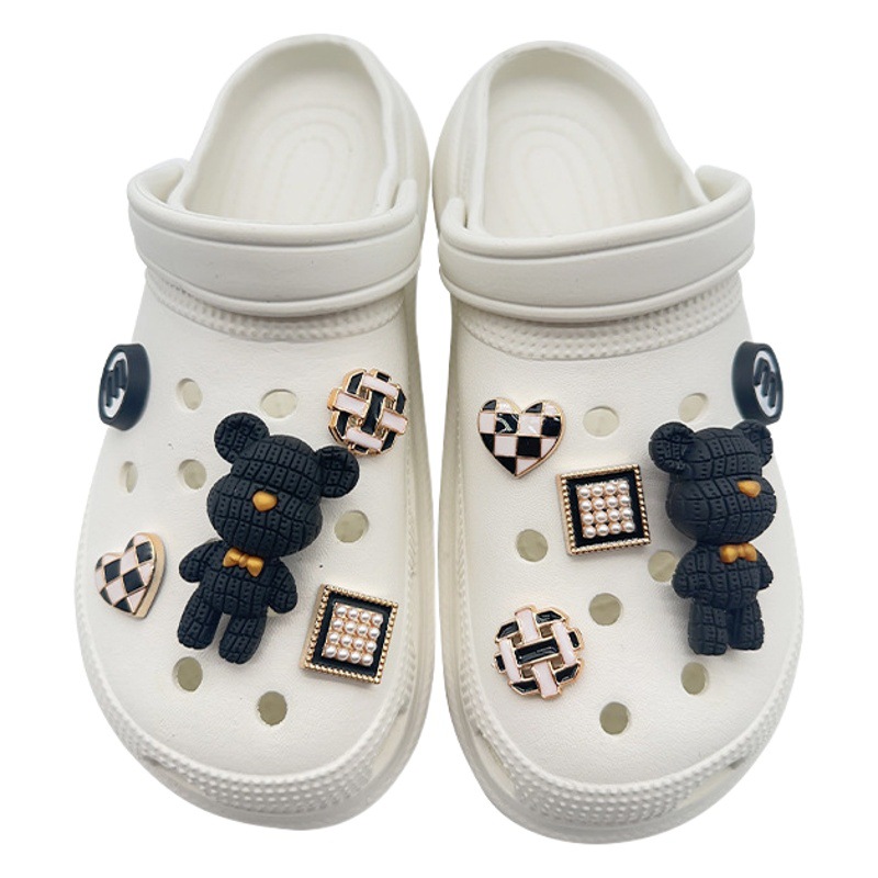 Cross-border Hole Shoes DIY Accessories Cartoon Cute Three-dimensional Bear Shoe Upper Flower Decoration Accessories Removable Shoe Buckle