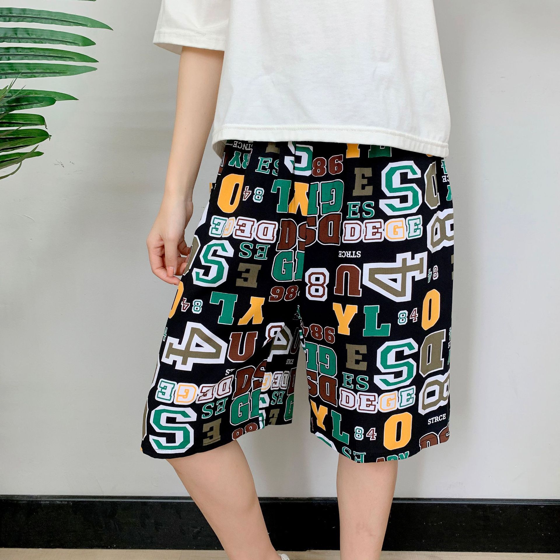 Picture of Cotton Silk Pajama Pants Men's Summer Thin Large Size Loose Shorts Casual Breathable Floral Pants Outer Wear Five-Point Beach Pants