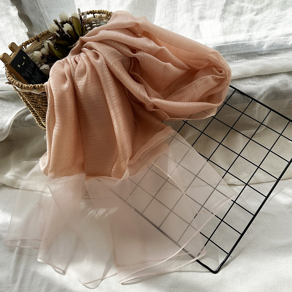 Picture of Amazon Cross-border Thin Silk Scarf Women's New Autumn Sunscreen High-grade Sense Shawl Silk Gold Tape