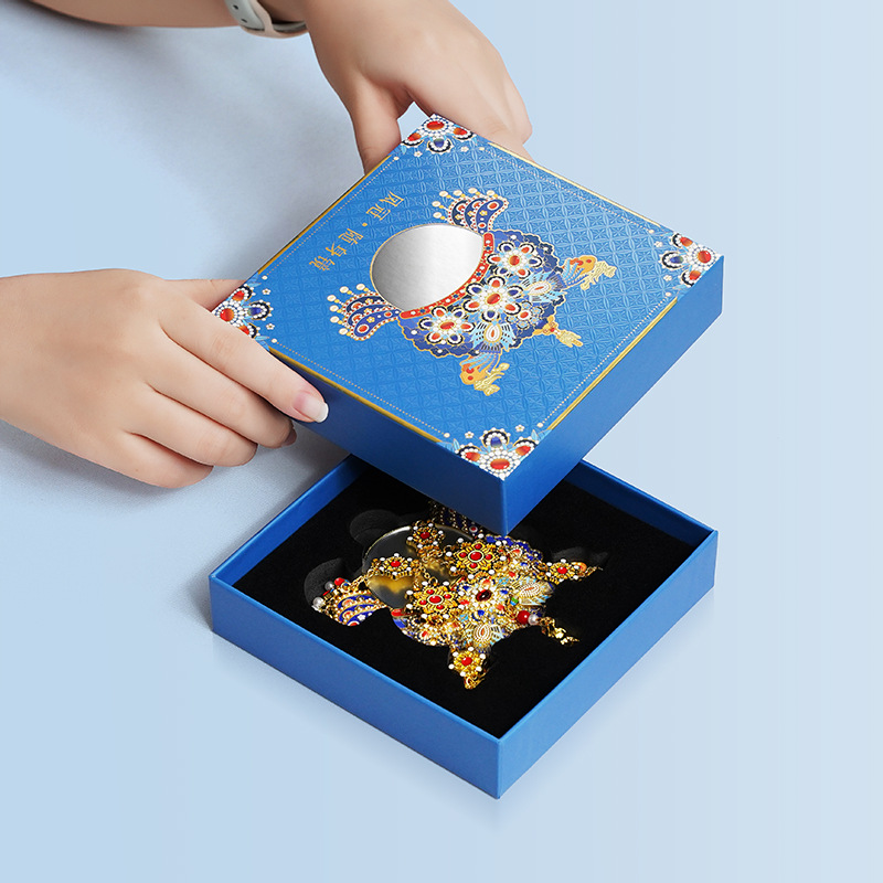Badge Gift Box with Lid and Base, Custom Souvenir Phoenix Crown Cardboard Gift Box with Lid and Base