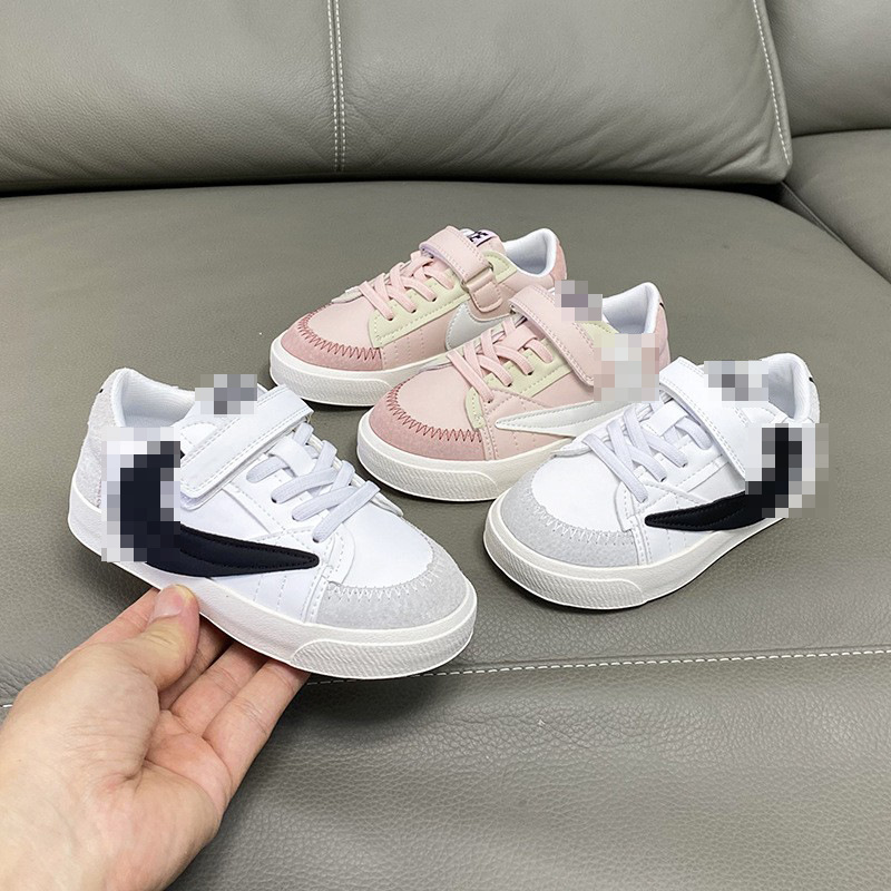 Children's shoes 2025 autumn new boys soft bottom sports casual shoes Korean fashion girls board shoes leather white shoes