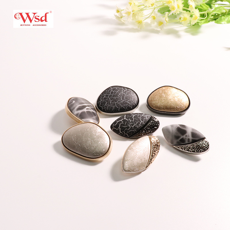 Irregular alloy buttons autumn and winter sweater coat fur coat buttons small wind fragrance decorative metal buttons wholesale