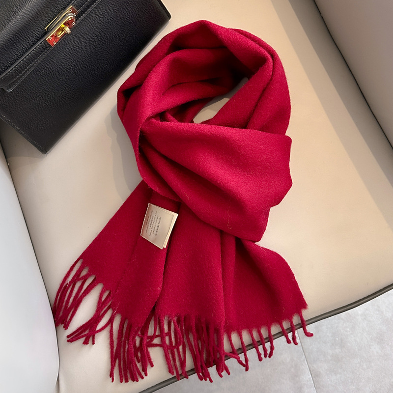 Picture of 2025 New Wool Scarf Women's Winter Thickened Warm Men's Shawl Couple Style Tassel Fashion Cashmere Scarf