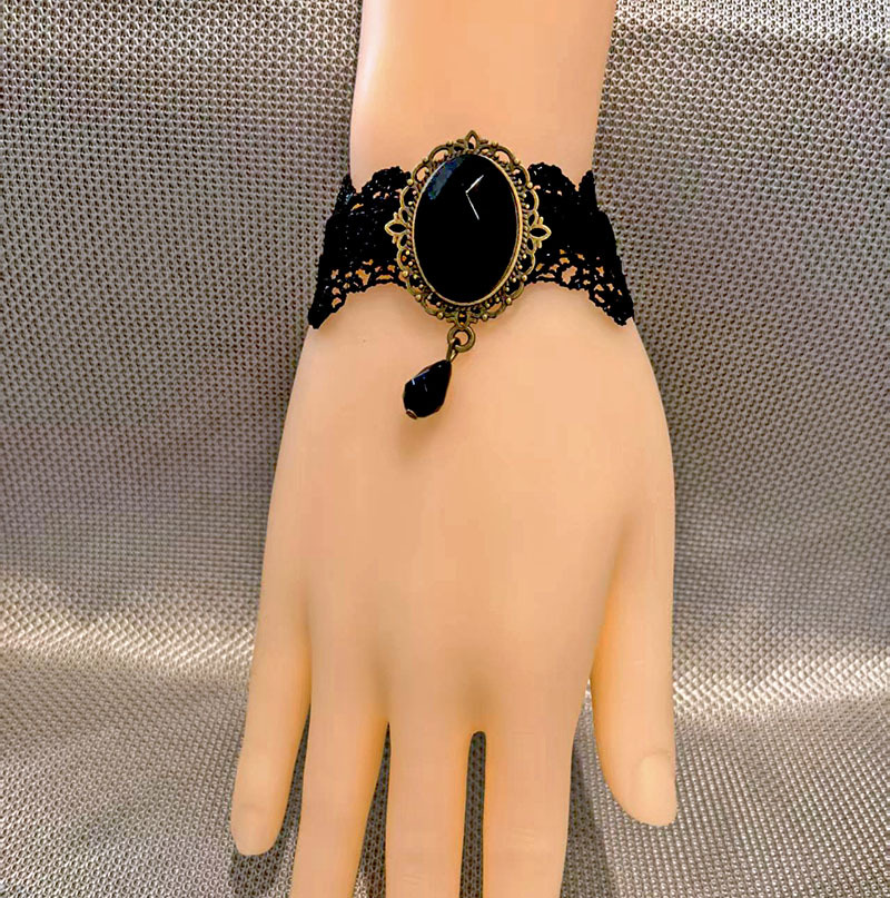 Picture of European and American Cross-Border Best-Selling Necklace Gothic Retro Punk Choker Lace Necklace Braided Choker Clavicle Chain for Women
