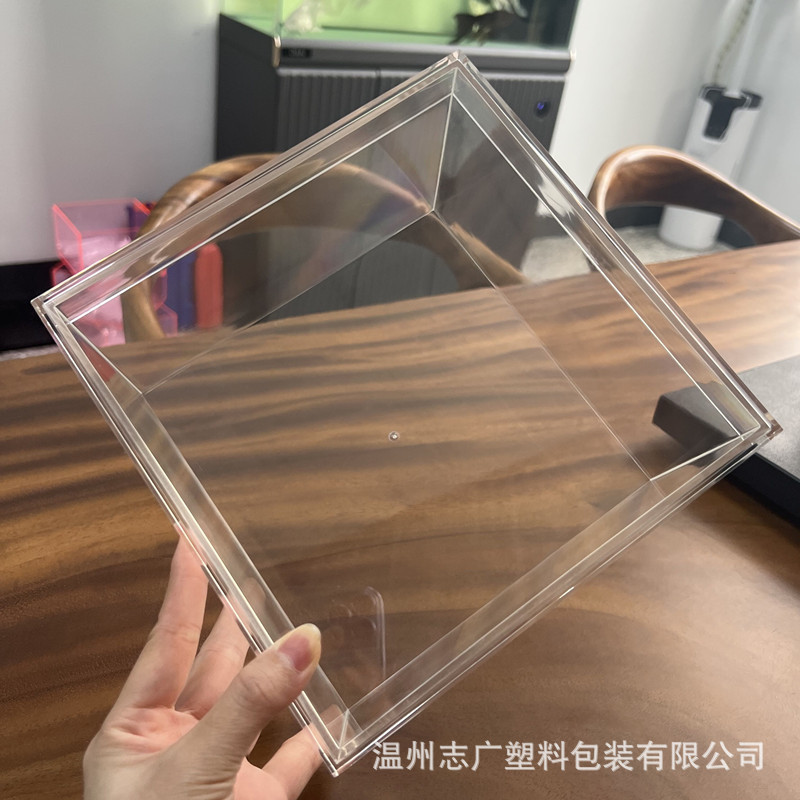 Picture of Gift crystal box 20*20 * 12.5cm wedding return gift bridesmaid set acrylic ps wholesale