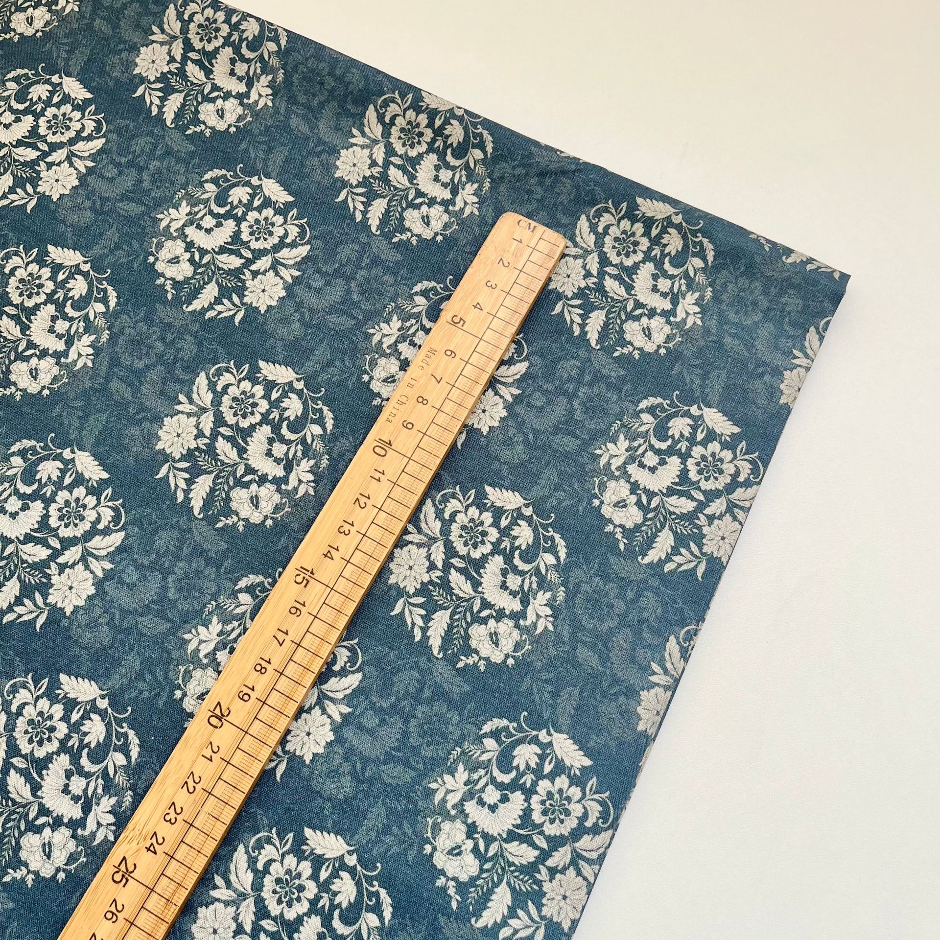 Picture of Retro Tuanhua in stock Supply Cotton 20 Cotton Linen Fabric Digital Printing Children's Shirt Hanfu Fabric