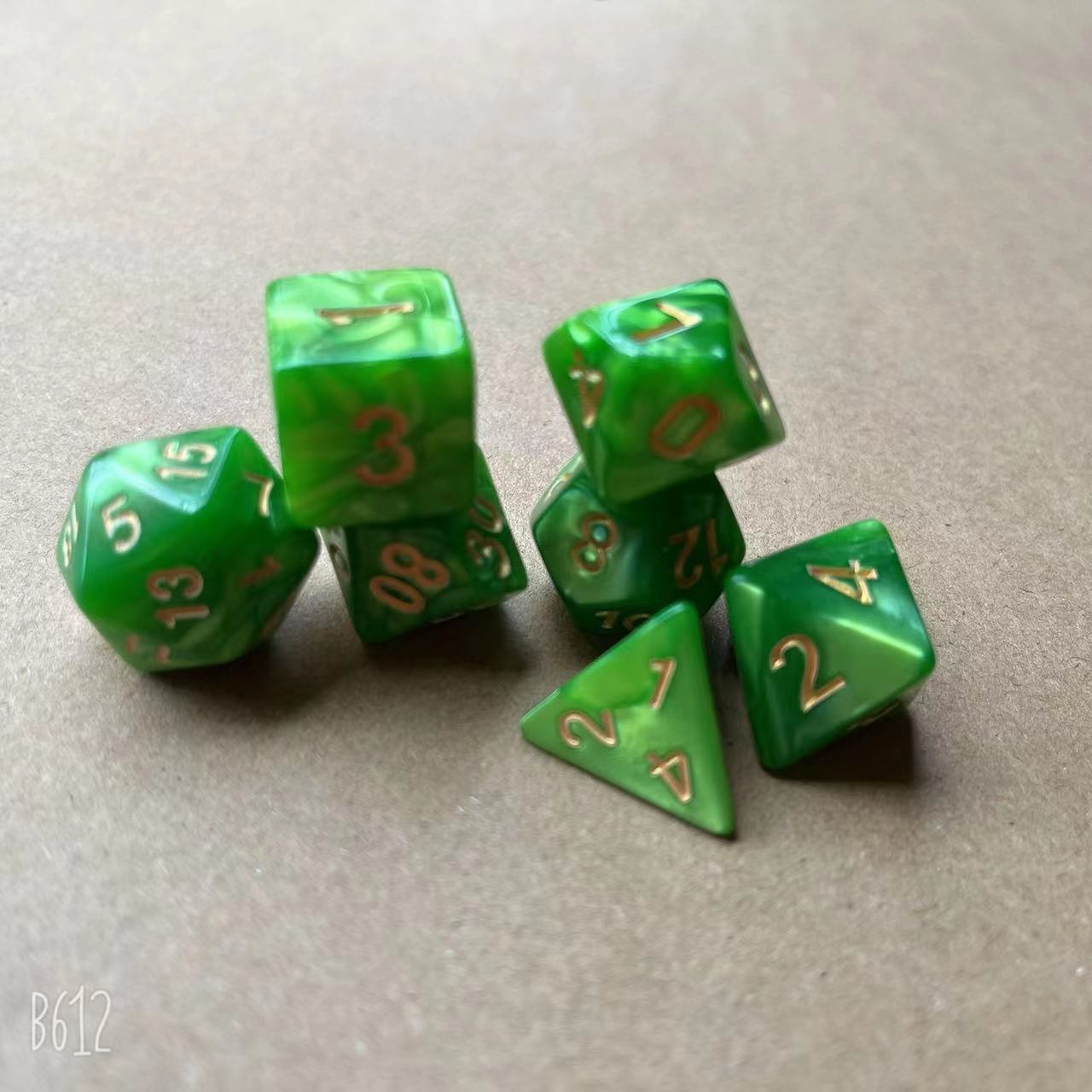 Picture of Multi-sided dice seven-piece Dungeons and Dragons table game dice DND sieve TRPG running group Amazon quick sale