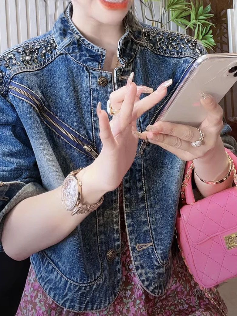 Picture of 2025 Short European Style Diamond-Encrusted Early Autumn Women's New Denim Short Outwear for Women in Spring & Fall, High-End, Super Good-Looking and Unique