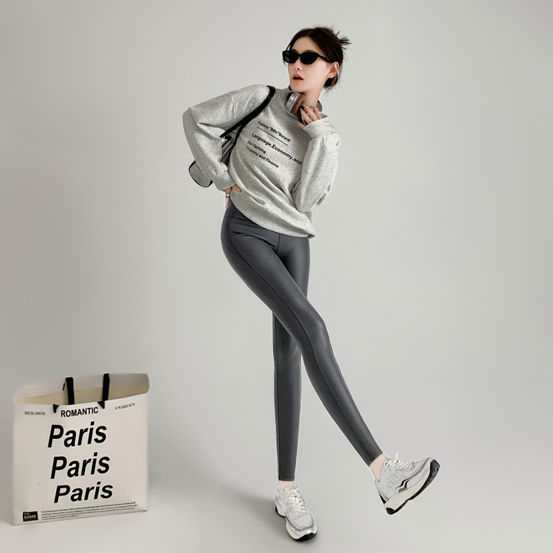 Picture of New Autumn and Winter Tight-Fitting Stretch Leather Pants for Women, Velvet Thin Small-Leg Pants, High-Waisted Slimming Outer Wear Bottoming Yoga Pants