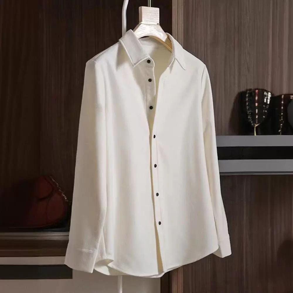 Picture of Vintage Hong Kong Style Sanding Thickened Stacked Shirt Women's Fashion Commuting Loose Slimming Long Sleeve Outer Shirt
