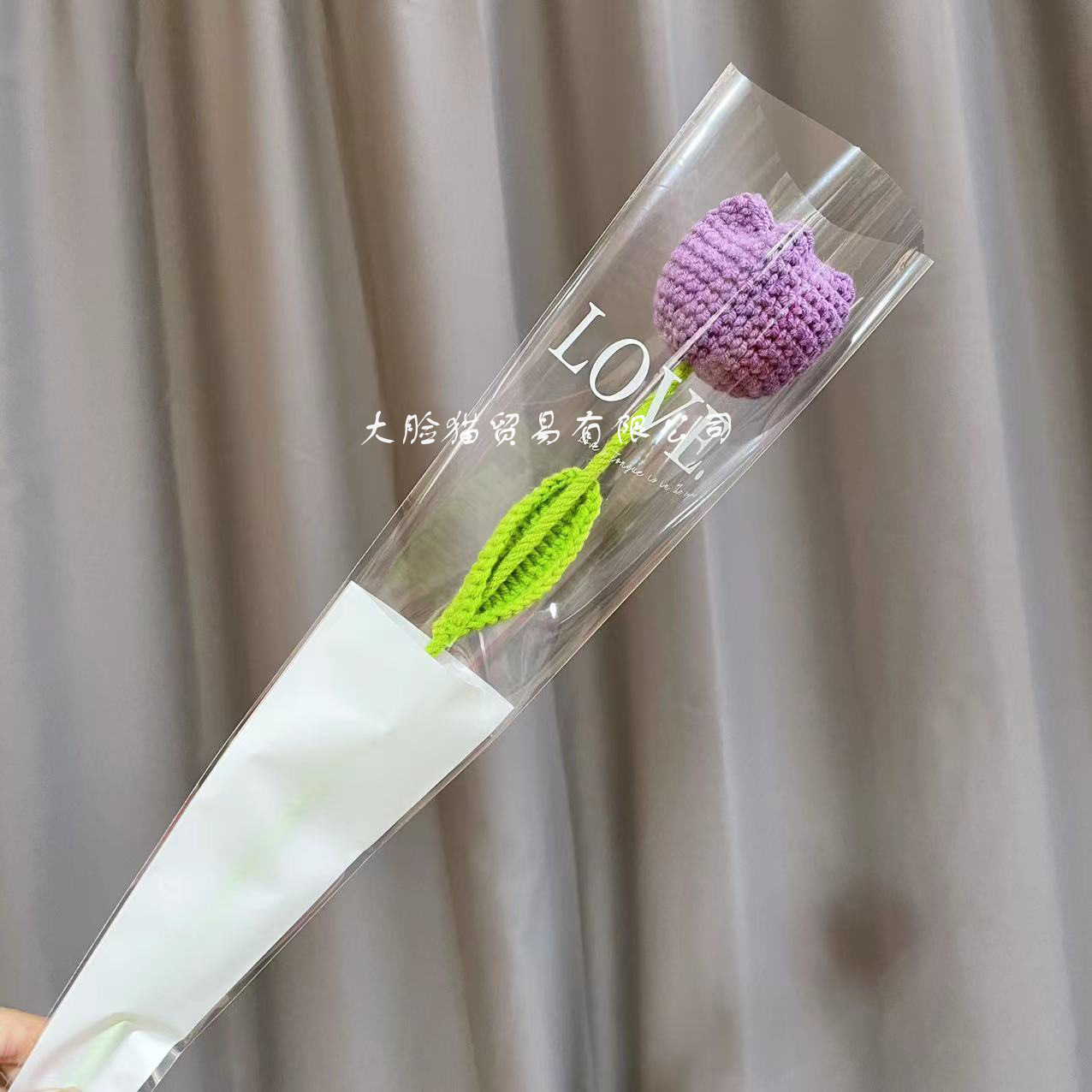 Picture of Finished Hand-Knitted Rose Artificial Flower Knitting Flower Handmade Flower DIY Wool Knitting Homemade Crochet Bouquet